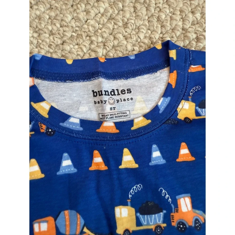Baby Place Construction Trucks‎ Pavement Cones Pajama Set Kids Size 5T